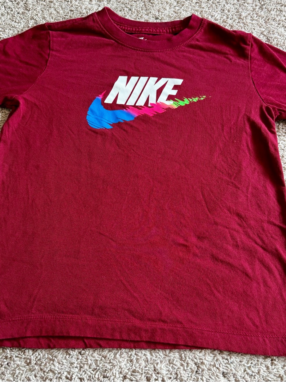 Nike Unisex Kids M Burgundy Graphic T-Shirt Multicolor Swoosh